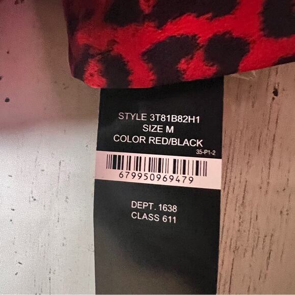 Rebecca Malone Women’s Black and Red Print Blouse
Sz M
Nwt - Picture 8 of 12